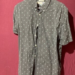 Old Navy Gray Casual Button Down Shirt